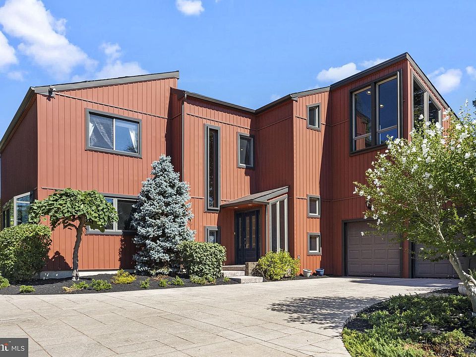 1st image of 73 Meer Dr