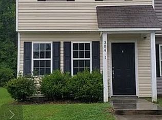 304 Burley Dr, Hubert, NC 28539