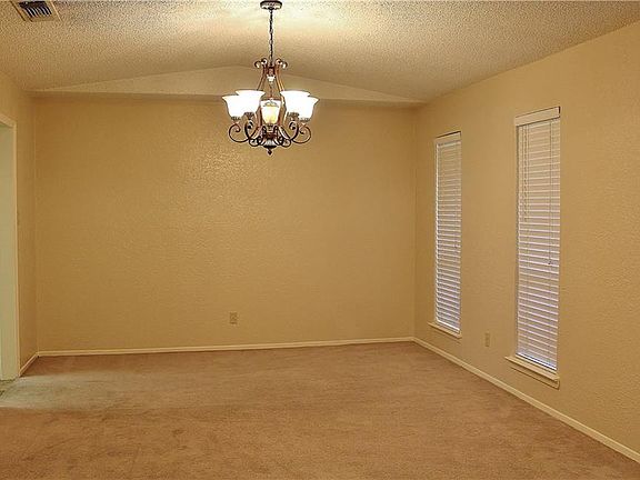 2nd image of 305 Woodlawn Dr