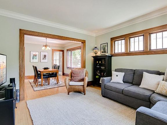 3rd image of 4111 40th Ave S