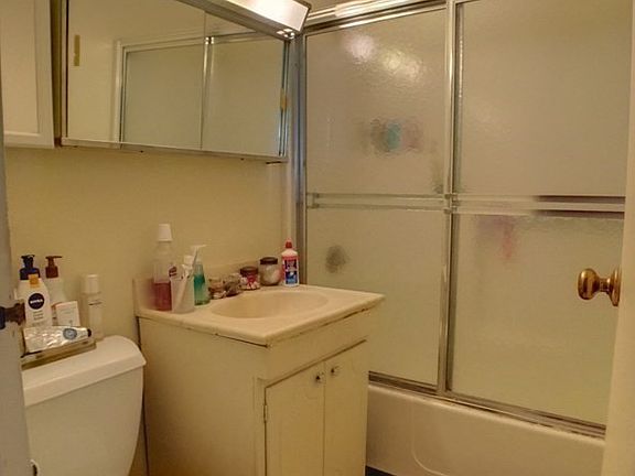 3rd image of 279 Harvard St #8