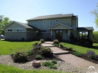 17000 Jackson Rd, Valley Falls, KS 66088