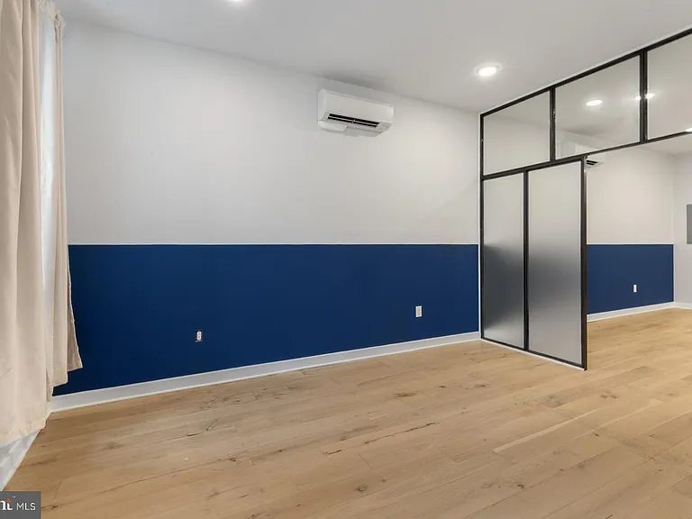 257 N 3rd St #3 — Photo 17