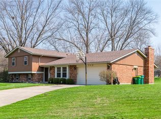 712 Tealwood Dr, Dayton, OH 45430