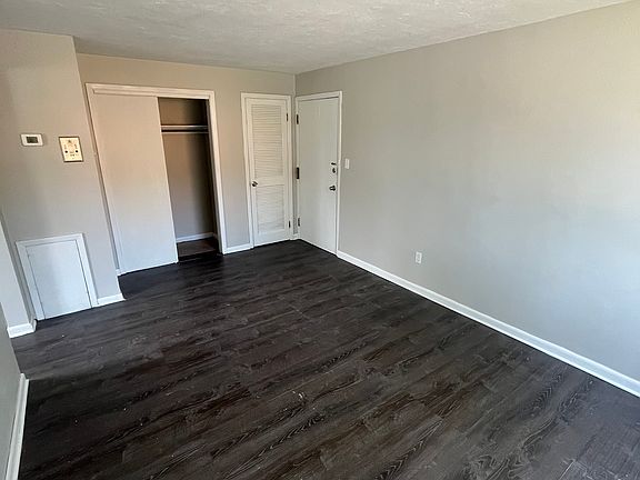 2nd image of 17745 Lakeshore Blvd #3