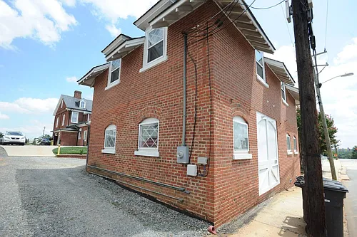 119 S Marshall St Photo 1