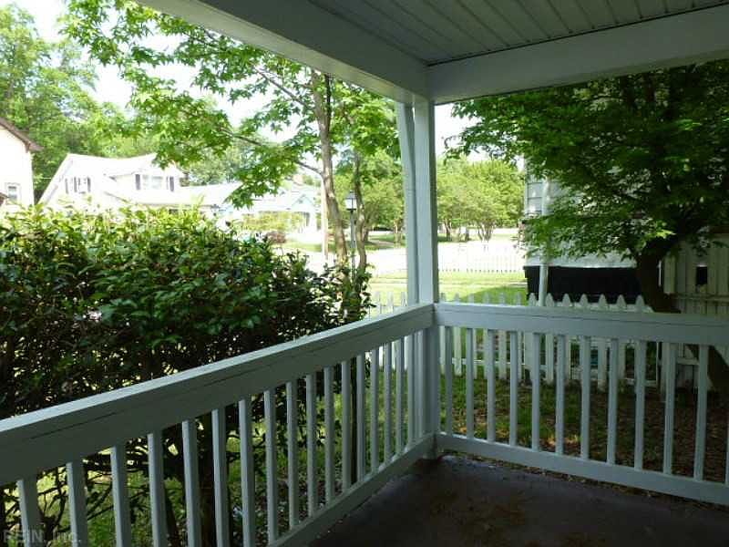 2nd image of 721 Carolina Ave