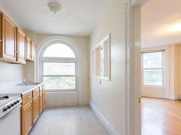 3rd image of 51 Mass Ave #1