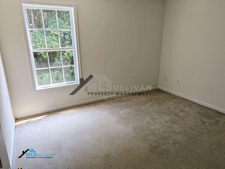1327 Fairmont St — Photo 12