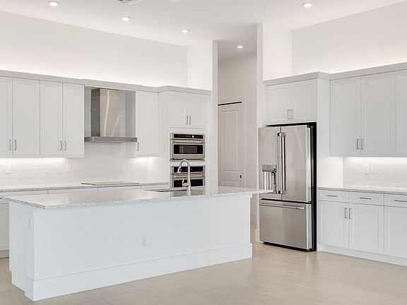 3rd image of 9208 SW Bethpage Way
