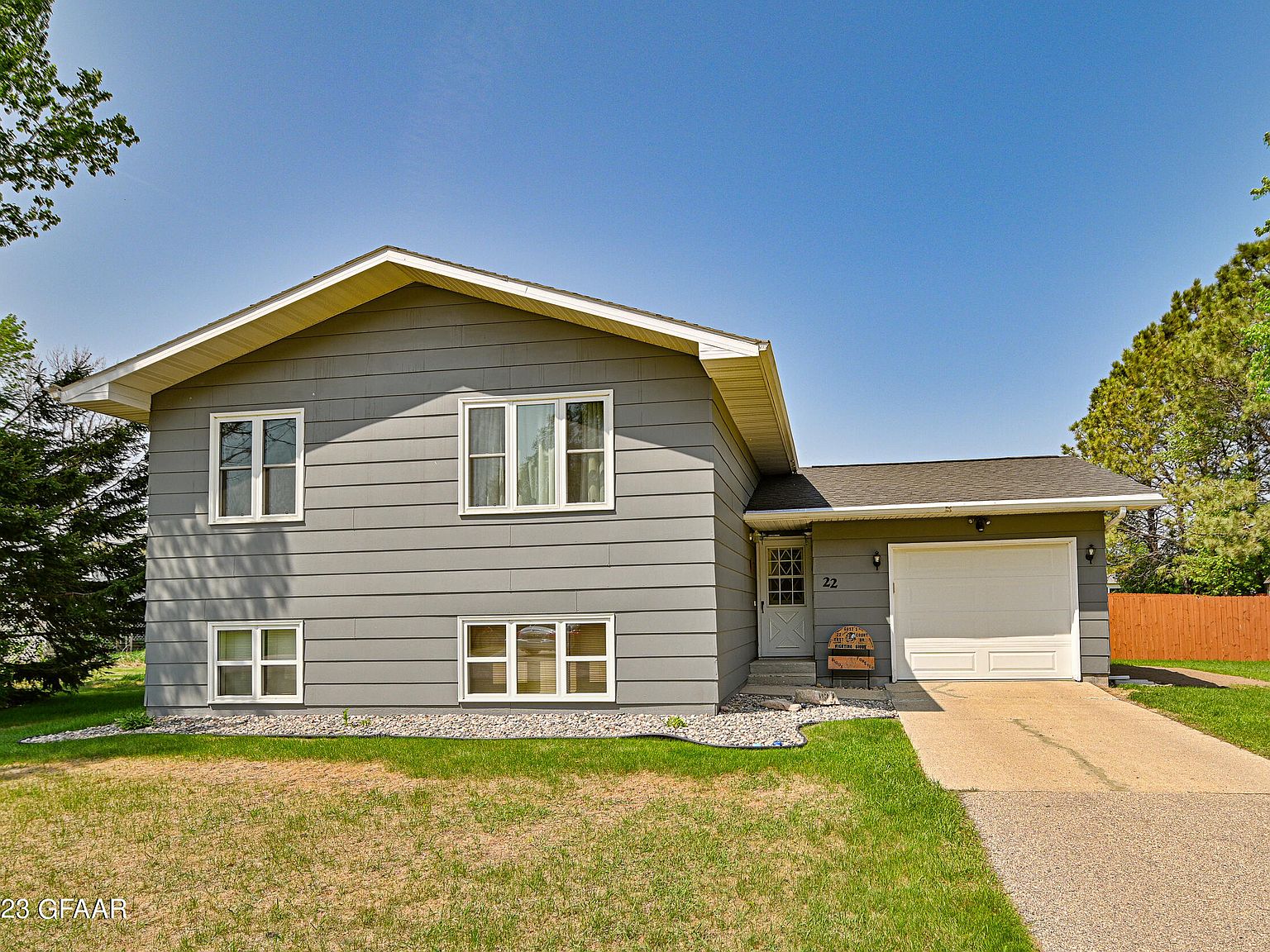 22 E Court Dr, Emerado, ND 58228 Zillow