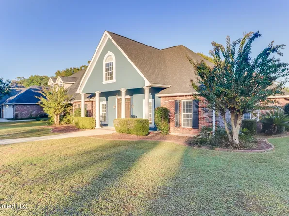 2466 Provence Pl, Biloxi, MS 39531