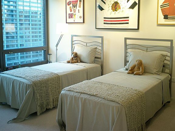 5th image of 130 N Garland Ct APT 2802