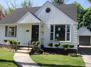 2919 Mackin Rd, Flint, MI 48504