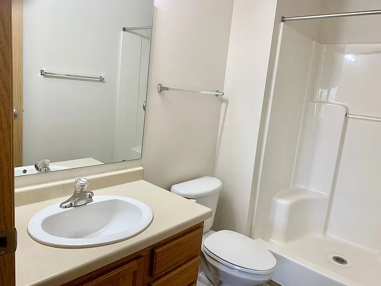 Huntington Pointe II — Photo 12