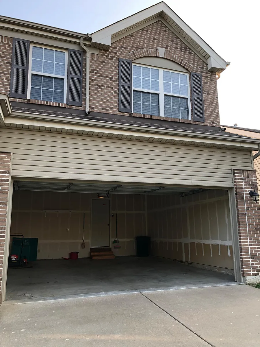 Building Photo - 401 Pallardy Ln