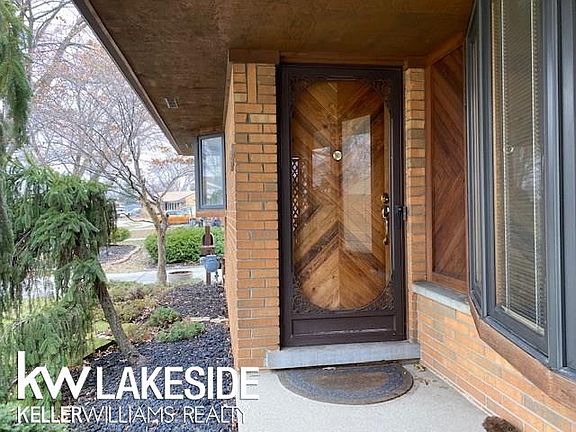 3rd image of 24904 Princeton St