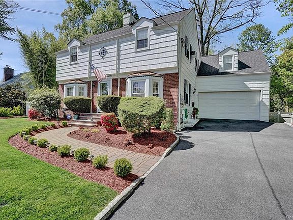 2nd image of 7 Wood Pl