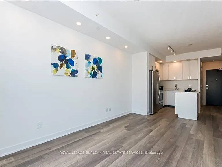 5240 Dundas St #B505 — Photo 8