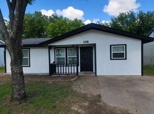 108 N 4th St, Crandall, TX 75114