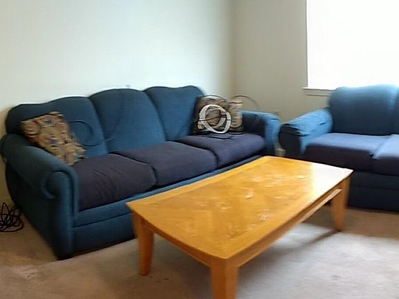 2nd image of 100 Medlar Dr #1