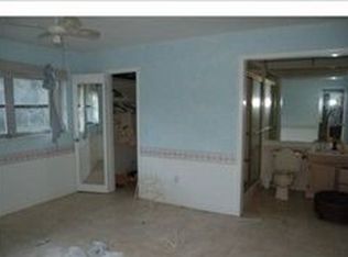 479 Castle Dr, Naples, FL 34119