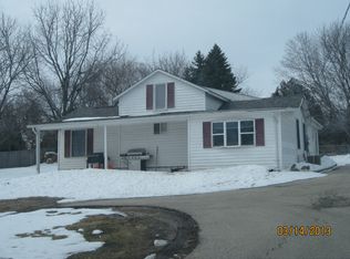 1572 N Main St, West Bend, WI 53090