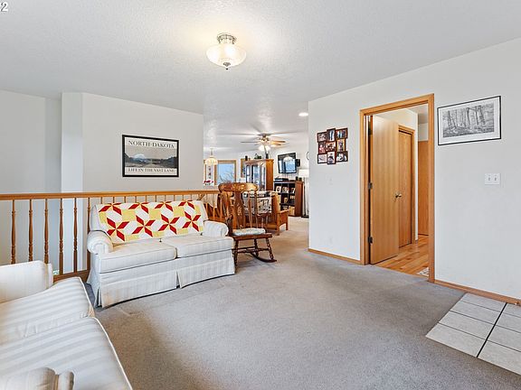 4th image of 4203 Riverview Dr
