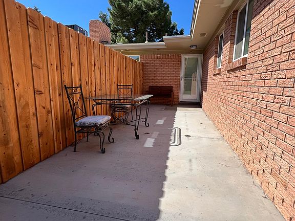 5th image of 409 1/2 N Lea Ave