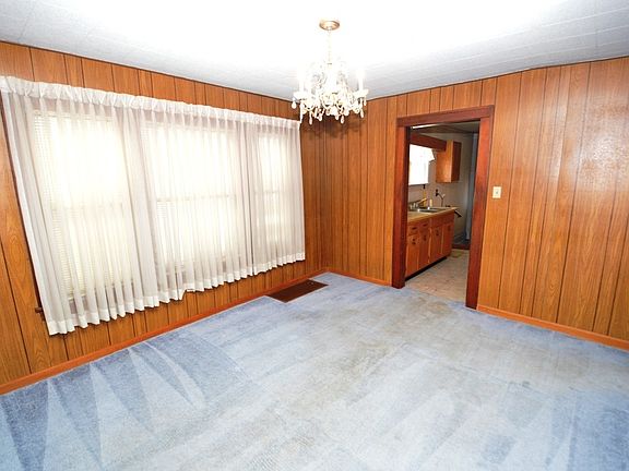 5th image of 656 N Hoke Ave