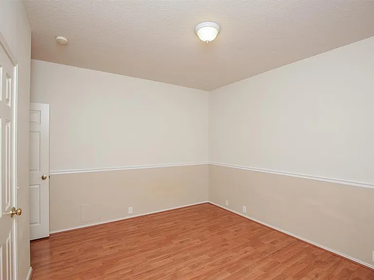 20502 Pioneer Bend Ct — Photo 25