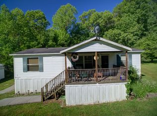 418 Loop Rd, Caryville, TN 37714