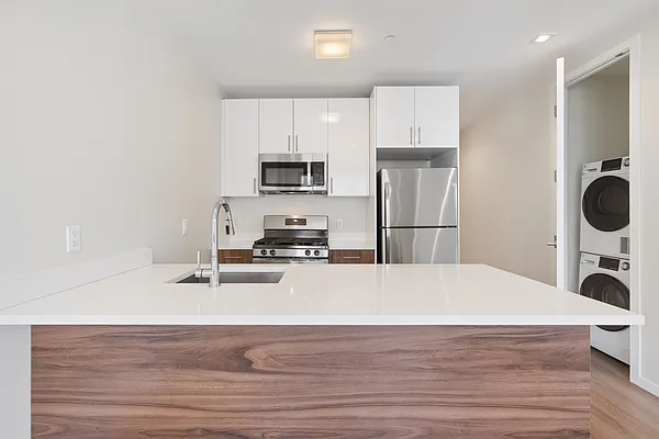 Rented by Living New York | media 24