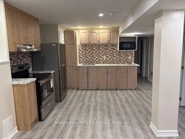 1139 Farmstead Dr #LOWER — Photo 5