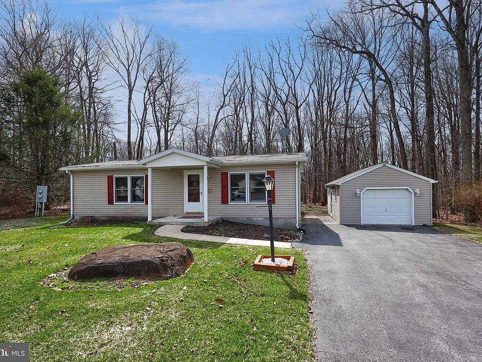 1st image of 17 Aspen Dr