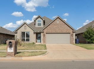 18340 Autumn Grove Dr, Edmond, OK 73012