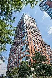 River &amp; Warren at 212 Warren Street in Battery Park City
