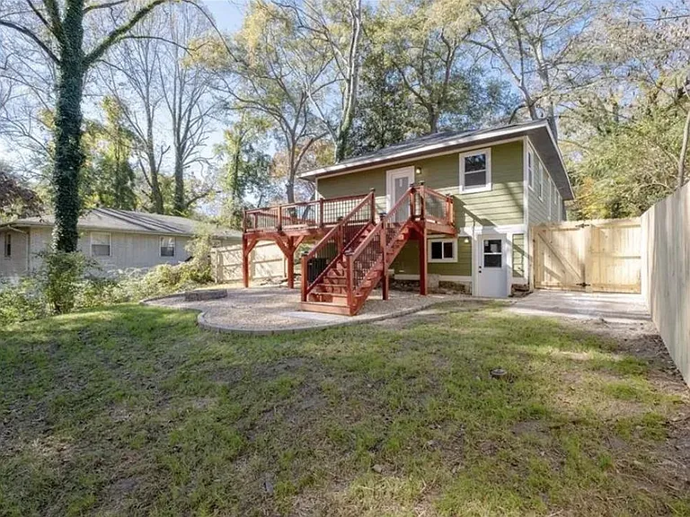 763 Center Hill Ave NW — Photo 37