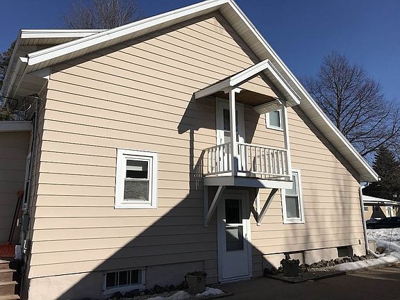3rd image of 820 S 10th Ave