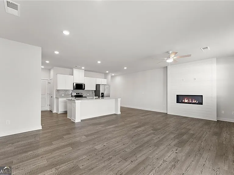 1922 Westwind St — Photo 11