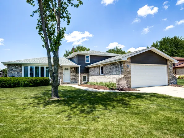 19814 Scarth Ln, Mokena, IL 60448