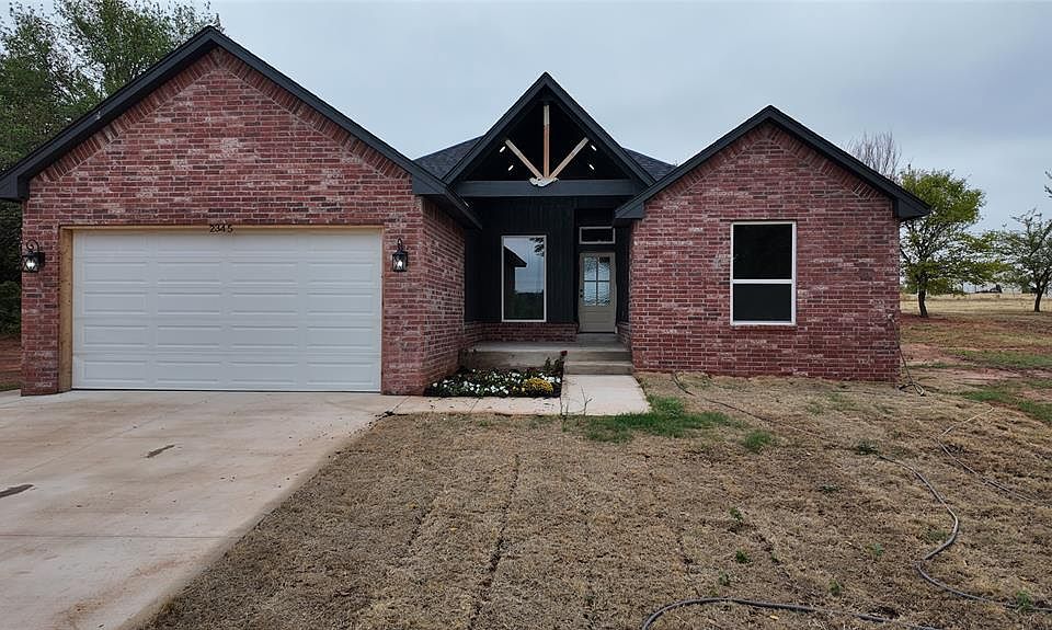 1st image of 2345 Dixie Dr