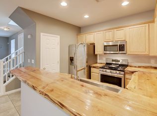 9773 Overlook Ridge Ave, Las Vegas, NV 89148