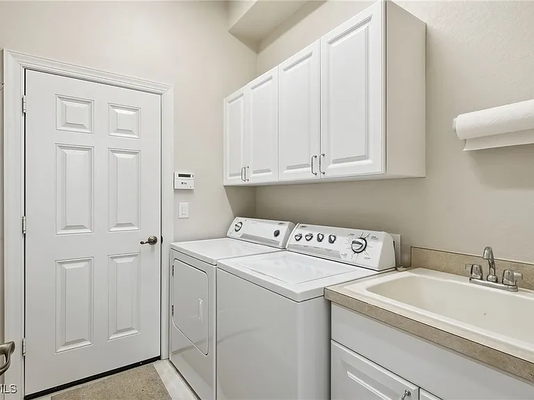11225 Lithgow Ln — Photo 23