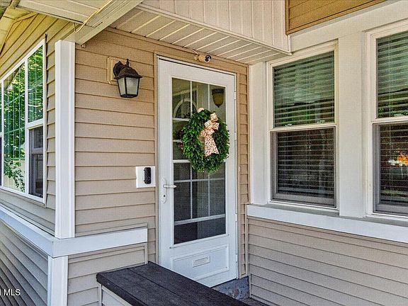 4th image of 29 McNutt Avenue