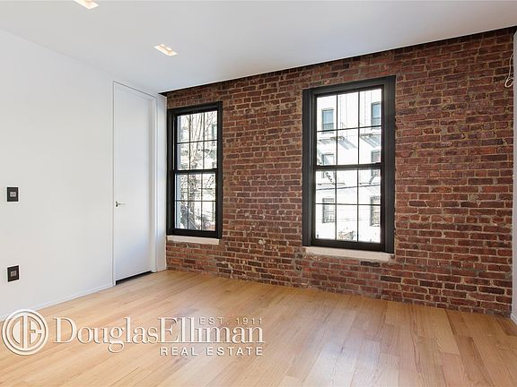 3rd image of 3056 35th St #1