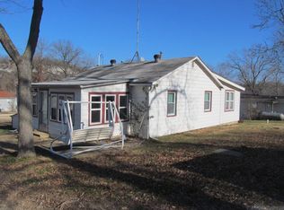 28 Lazy Acres Dr, Edwards, MO 65326