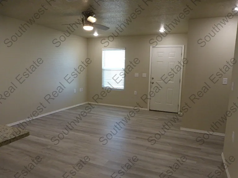 1208 W. Manana Blvd. — Photo 4