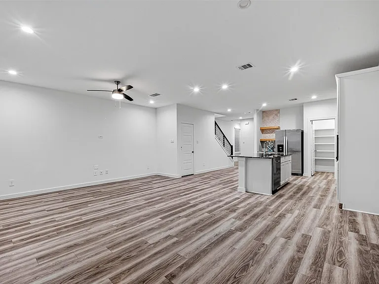 2937 Amherst Meadow Ln — Photo 9