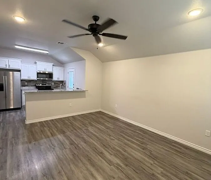 110B Wind Ridge Dr — Photo 3